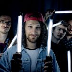 Electric Horseman: „Westerntyp mit Leuchtjacke … passt zu uns“
